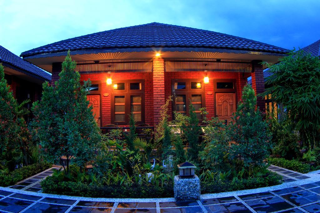 Hotel Brilliant Nyaung Shwe Eksteriør bilde