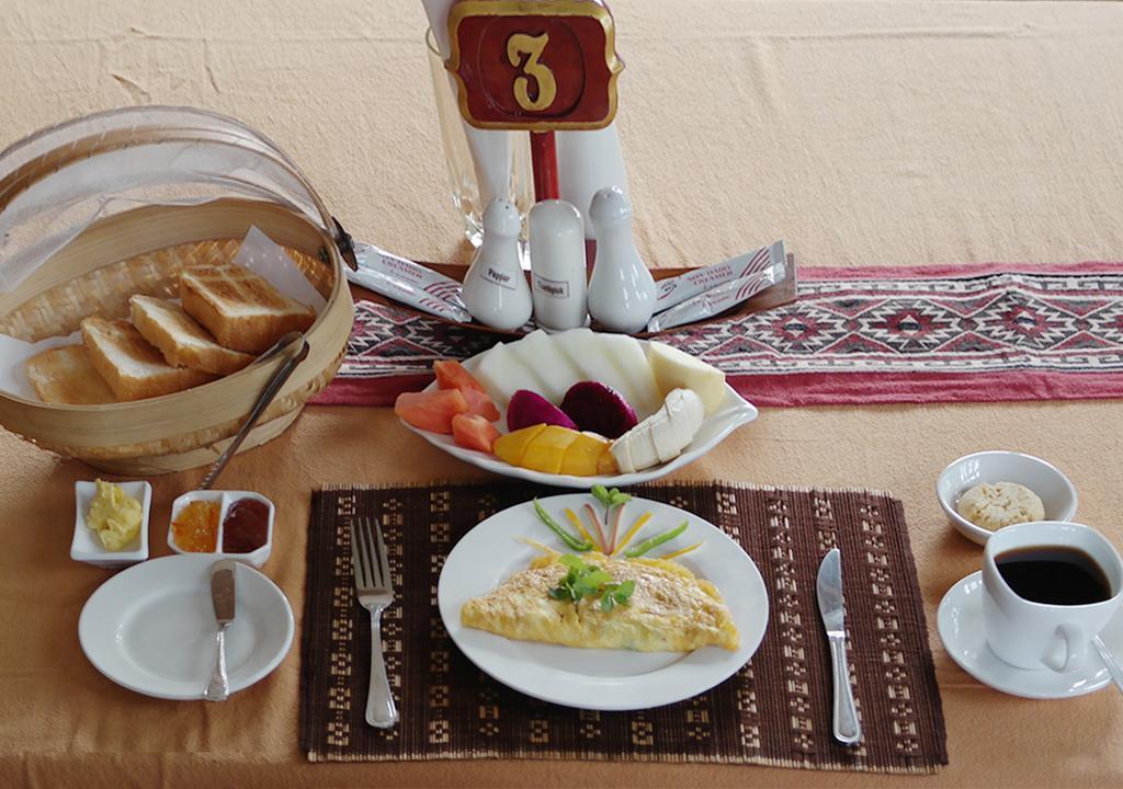 Hotel Brilliant Nyaung Shwe Eksteriør bilde