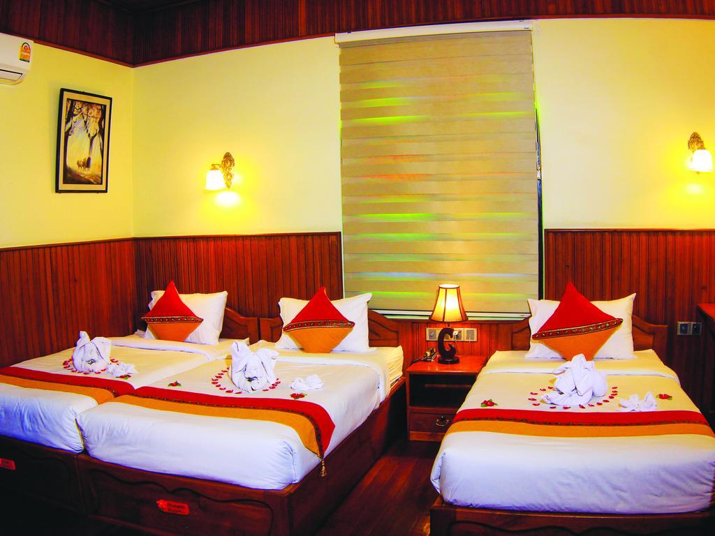 Hotel Brilliant Nyaung Shwe Eksteriør bilde