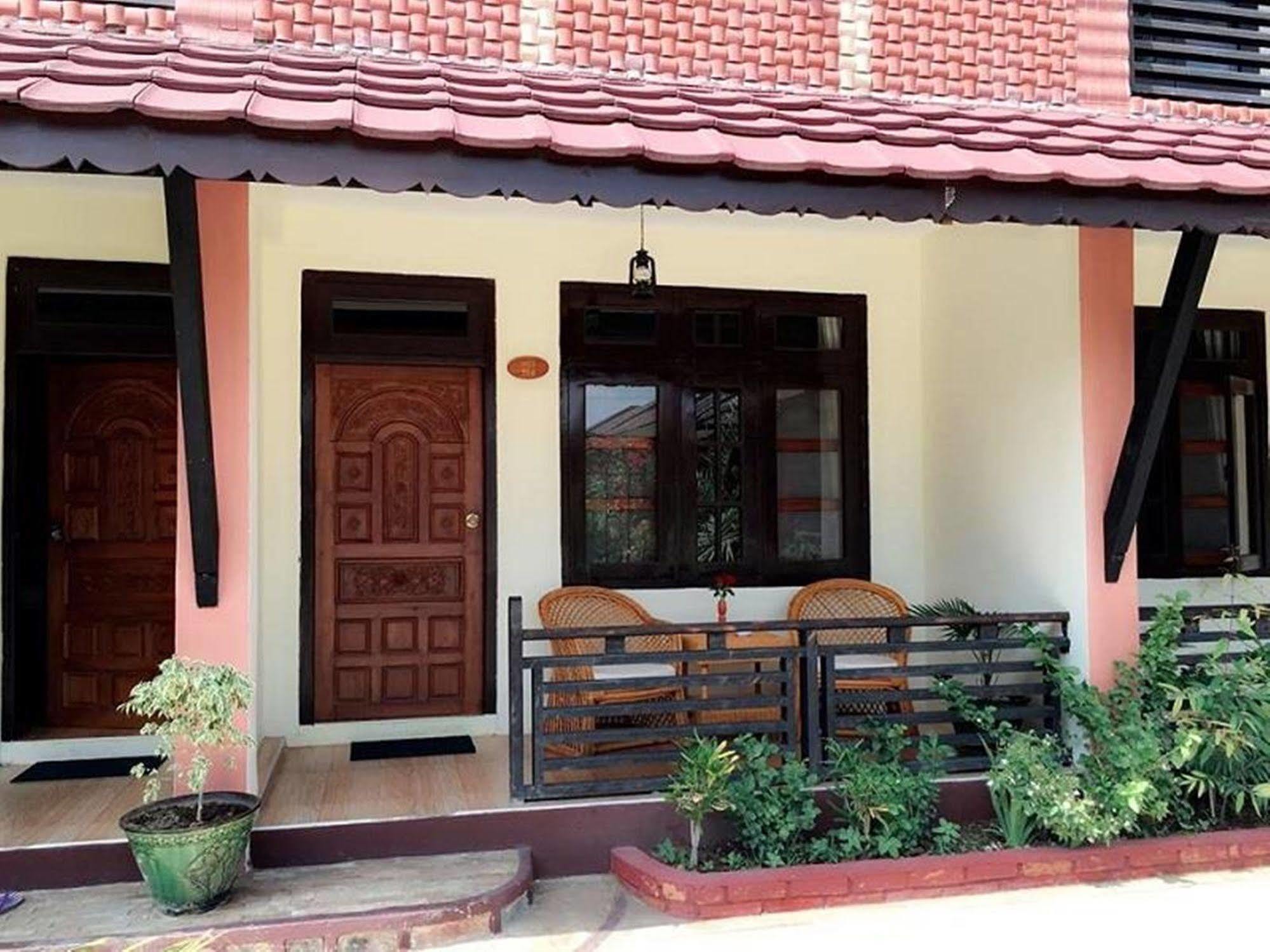 Hotel Brilliant Nyaung Shwe Eksteriør bilde