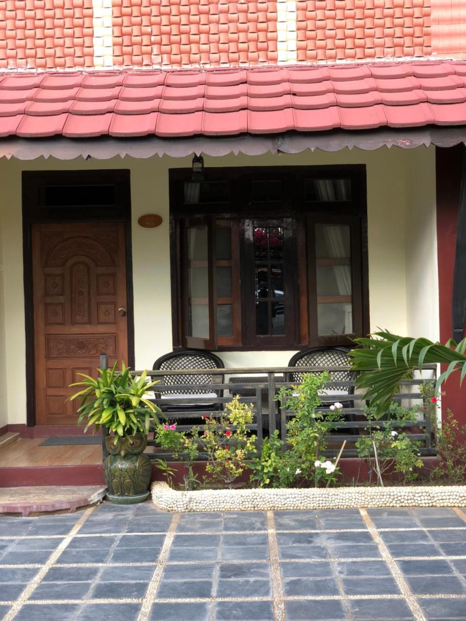 Hotel Brilliant Nyaung Shwe Eksteriør bilde