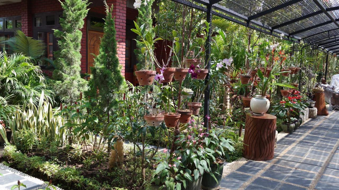 Hotel Brilliant Nyaung Shwe Eksteriør bilde